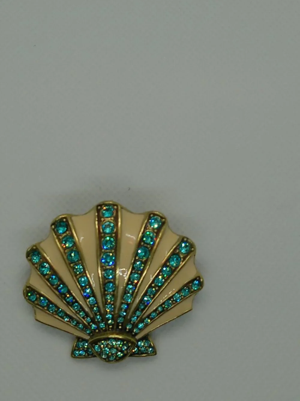 Brooch Heidi Daus Sea Shell Women’s Pin Fashion Brooch